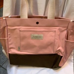 Bridling tote